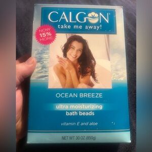 Calgon Take Me Away Ocean Breeze Ultra Moisturizing Bath Beads Net Wt 30oz